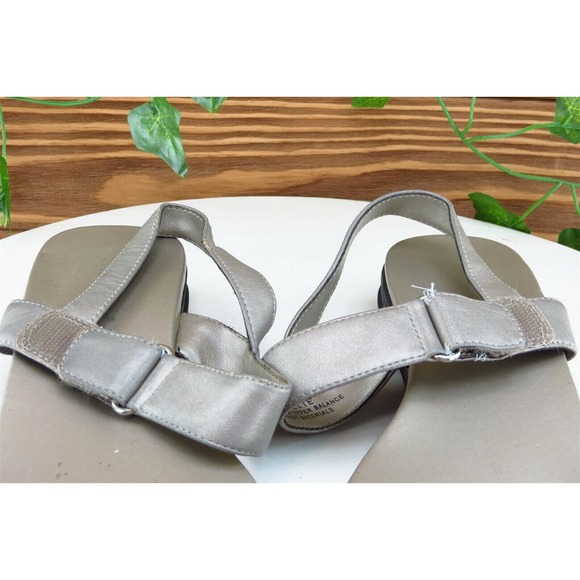 Madeline Sz 7 M Gray Ankle Strap Leather Women Sandals - Picture 3 of 8